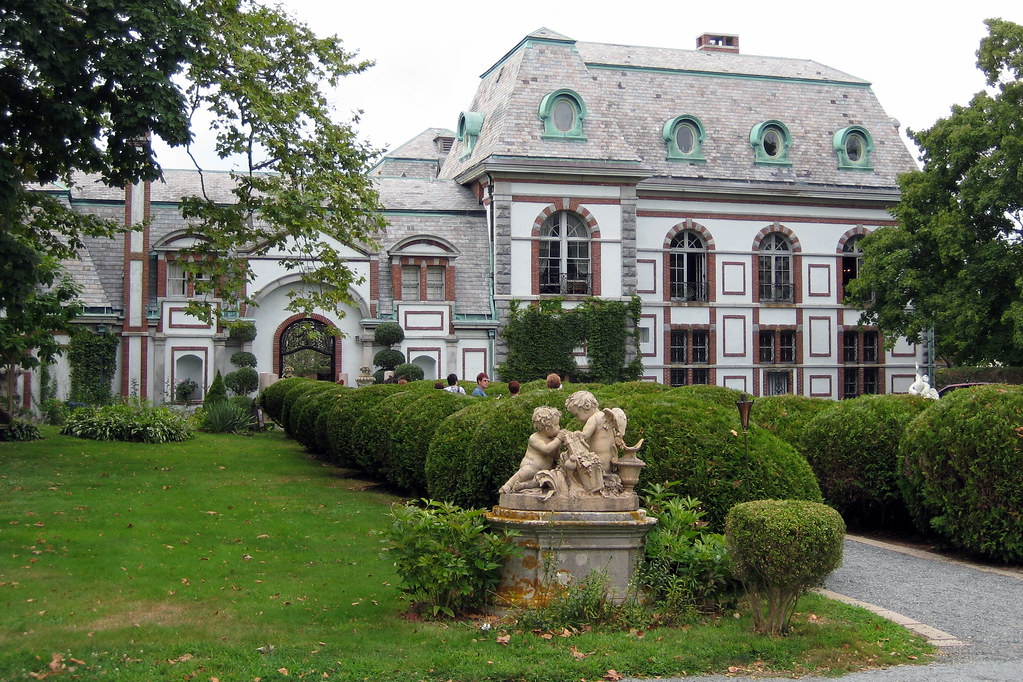 RI Newport Belcourt Castle Belcourt Castle, located at … Flickr