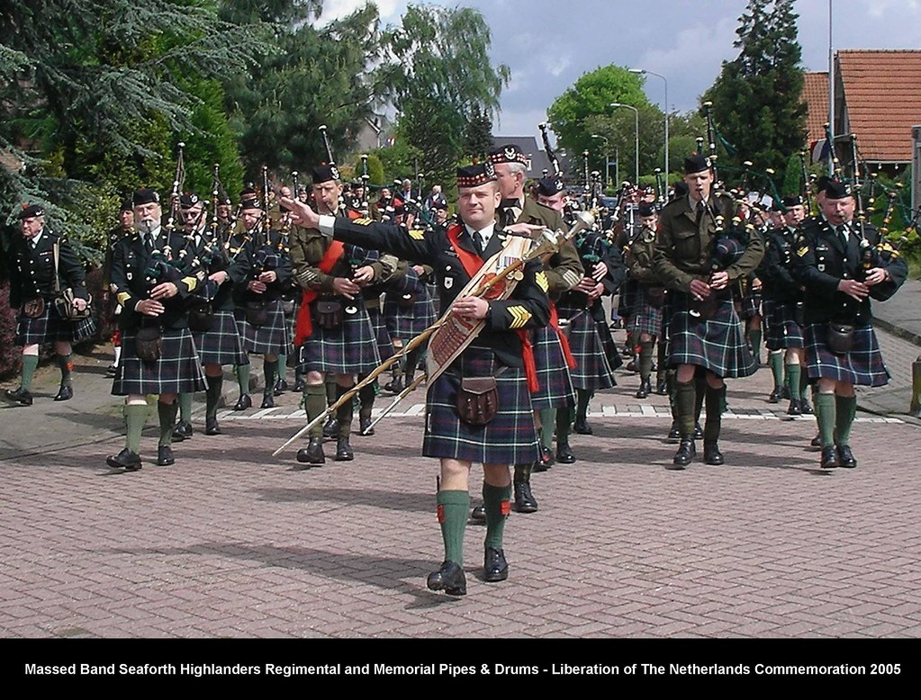 Massed Band, Seaforth Highlanders of Canada and The Seafor… Flickr