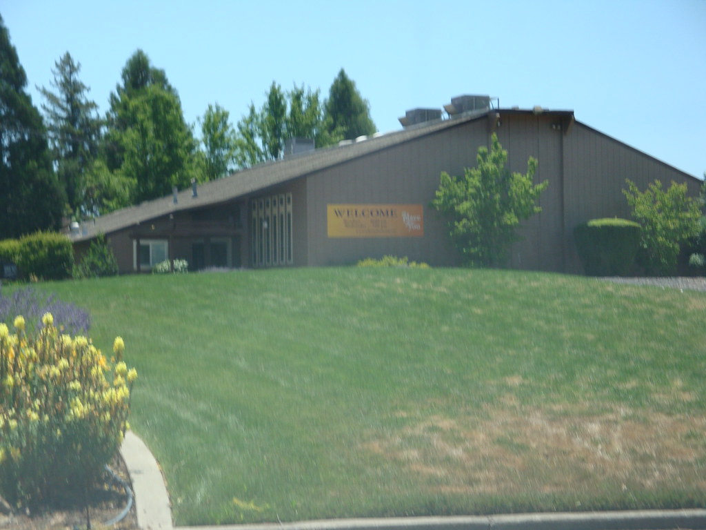 Redwood Valley Peoples Temple Building 2009 The former Peo… Flickr