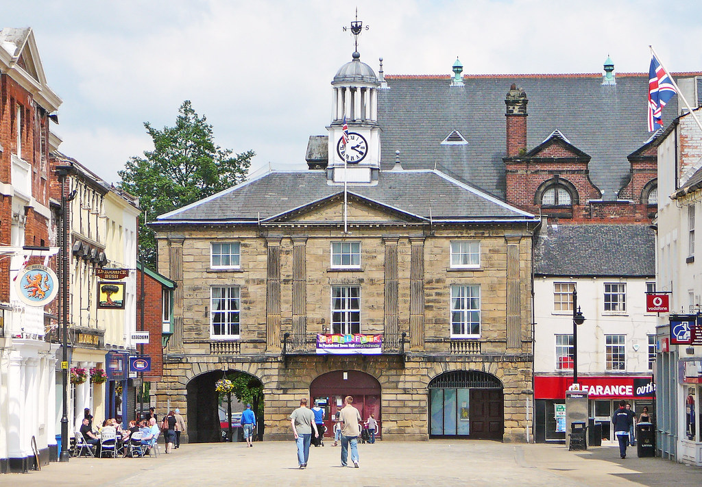 Pontefract Town Hall The Town Hall, built in 1785 and desi… Flickr
