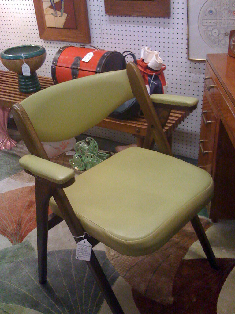 1960s folding chair Very much want. A bit overpriced, but … Flickr