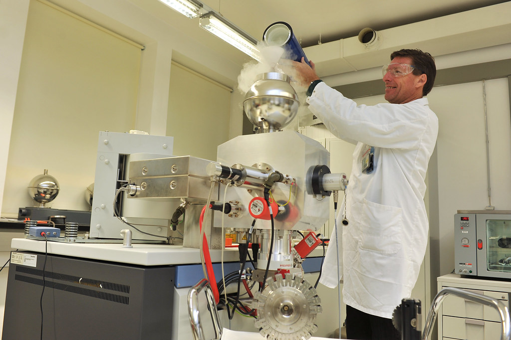 Mass Spectrometry Laboratory (06410488) SAL technician in … Flickr