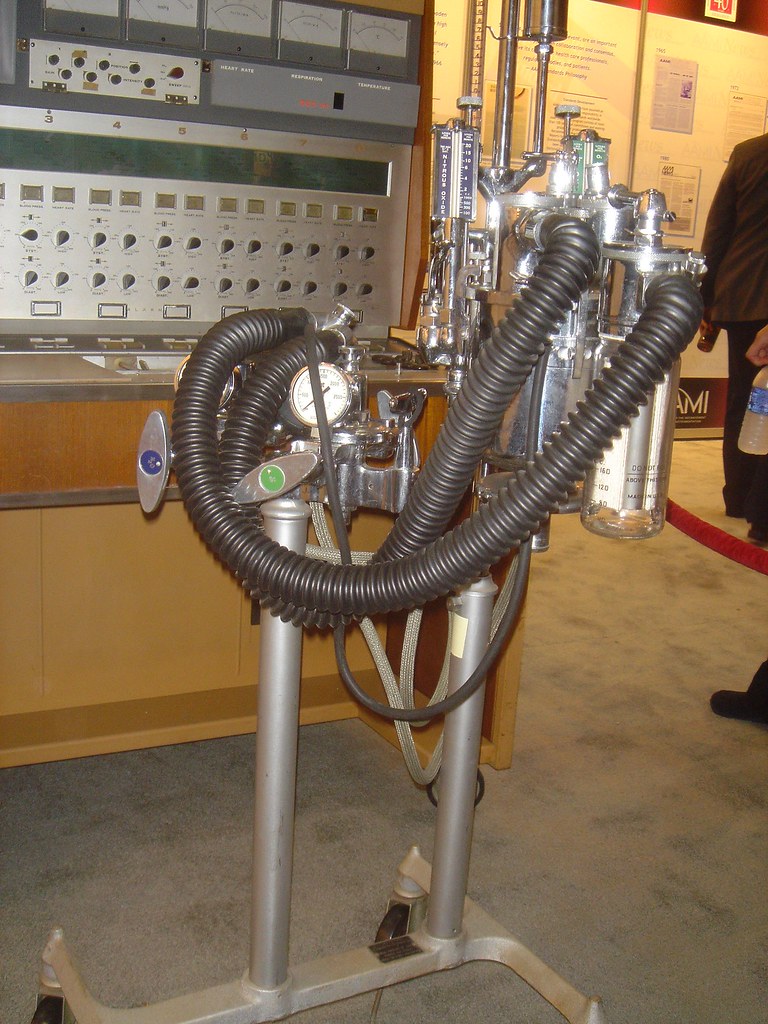 Antique Anesthesiology System 1935 Heidbrink anesthesia ma… Flickr