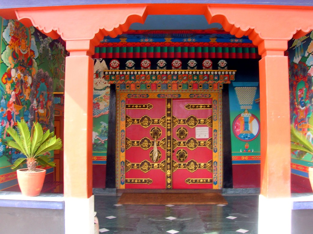 Red door, Tibetan Buddhist, Kopan Monastery Doors with man… Flickr