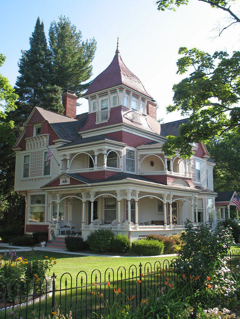 Victorian House Bellaire, Michigan The 1895 Richardi hou… Flickr