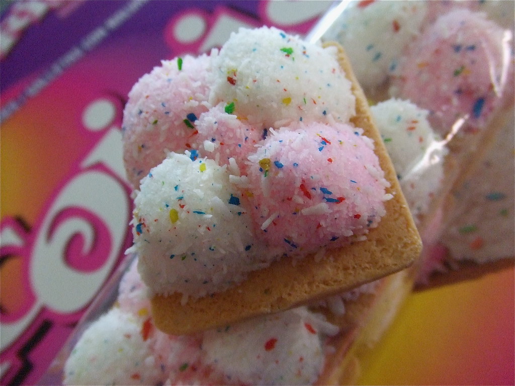 Cookie Closeup Arcoiris cookies by Gamesa, a subsidiary of… Flickr