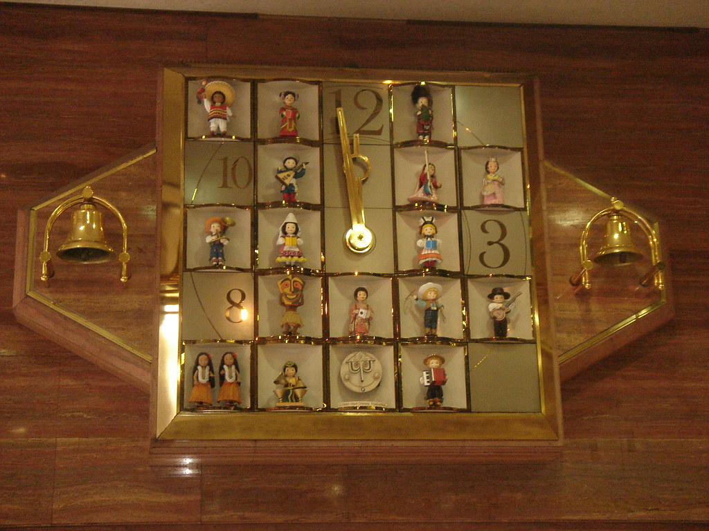 Sogo Department Store Clock, Yokohama. The Sogo Department… Flickr