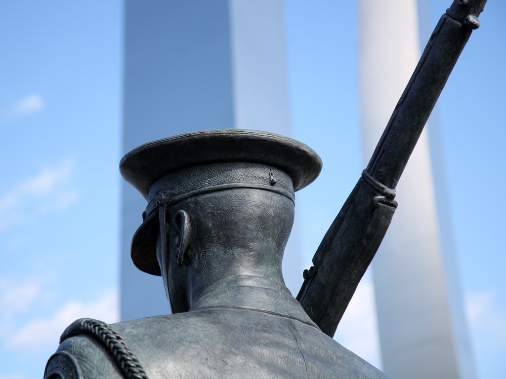 Air Force Memorial Honor Guard Bronze statue representing … Flickr