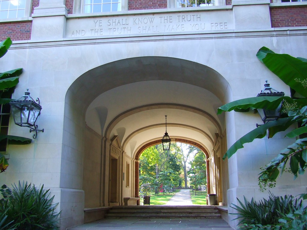 Arch at Upham Upham Hall ArchFeatured in the Miami Alumni… Flickr