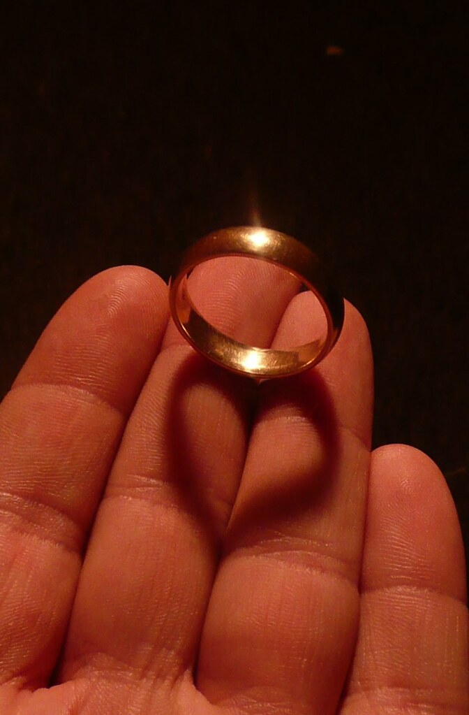 DSP 78 Ring Shadow 20070803 Sometimes it's the shadow t… Flickr