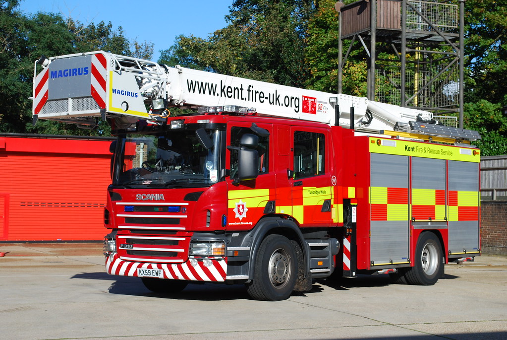 Kent Fire & Rescue Service KX59 EWF Scania GB Fire Magirus… Flickr