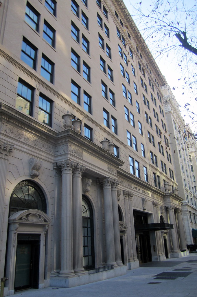 Washington DC Bowen Building The Bowen Building, at 875 1… Flickr