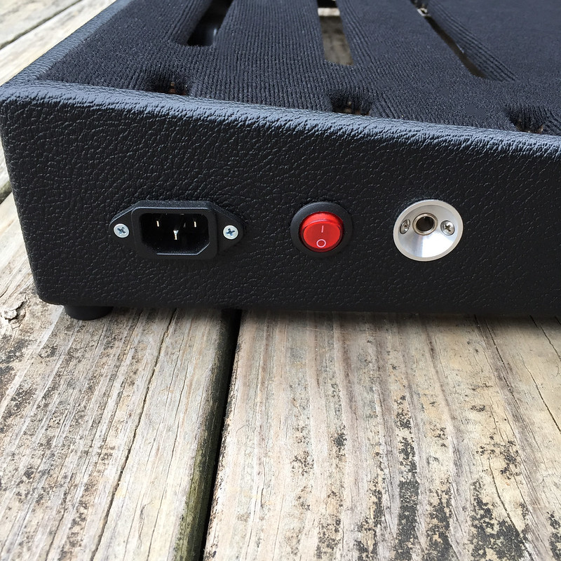 Sold Custom Creation Music Company Pedalboard 27"x19" The Gear Page