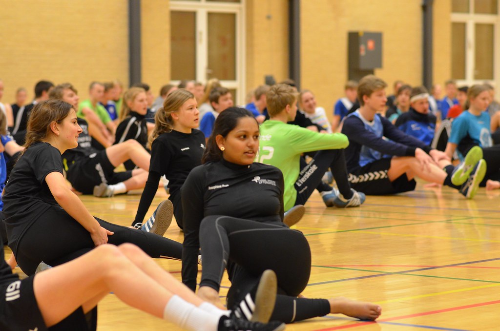 Gymnastik Der øves Nørre Nissum Efterskole Flickr