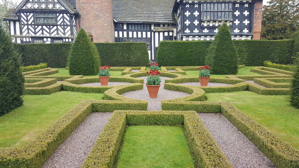 View of the back of the Tudor House, including Knot Garden… Flickr