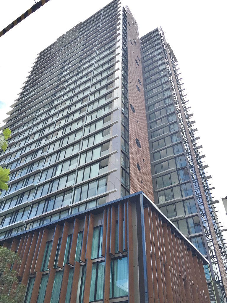 Completed ST LEONARDS Air Apartments (616 Atchison St) 30st/94m