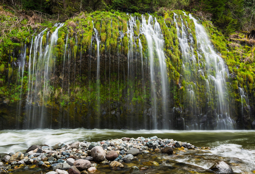 Expose Nature Mossbrae Falls in Dunsmuir, CA[OC][7025 × 4788]