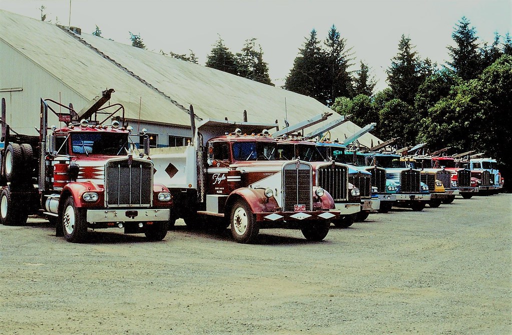 Truck Stop (Oregon 1993) Trucks in Oregon. 1993. Archiving… Flickr