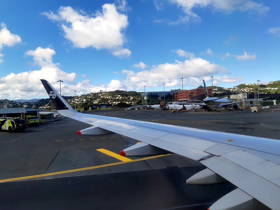 Review of Air New Zealand flight from Auckland to Wellington in Economy