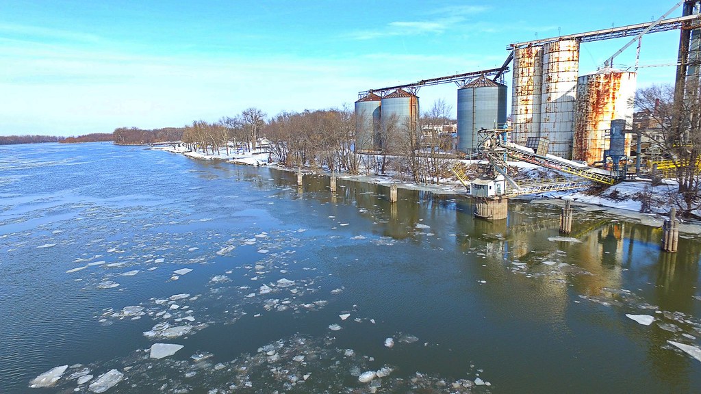 Icy Illinois River at Havana, IL Shot with a DJI Phantom 4… Flickr