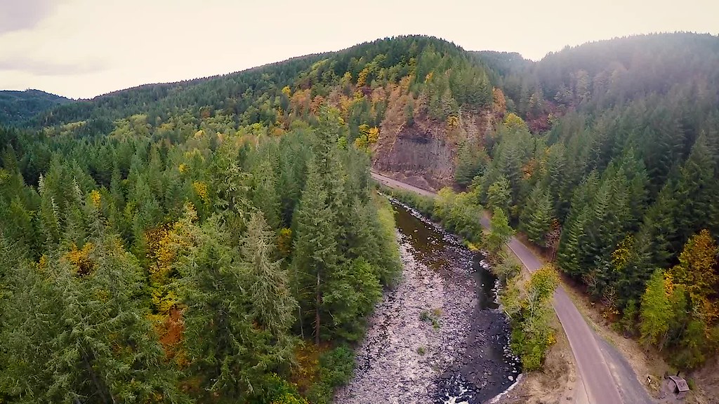 Molalla River in autumn Aerial video clip of the Molalla R… Flickr