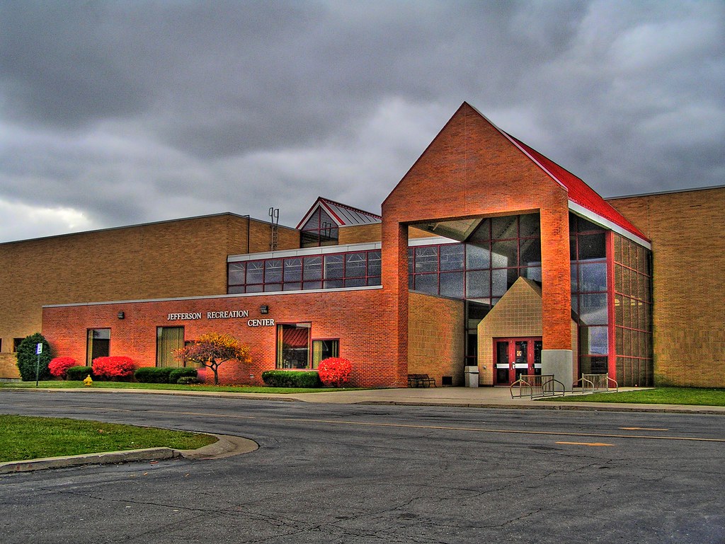 Jefferson High School, Monroe, Michigan kd8cdp_Gordo Flickr