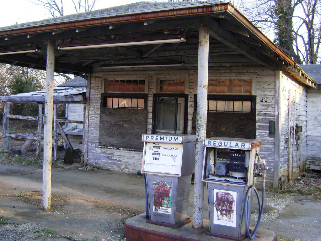 Abandoned Gas Station Mocksville NC This old station is on… Flickr