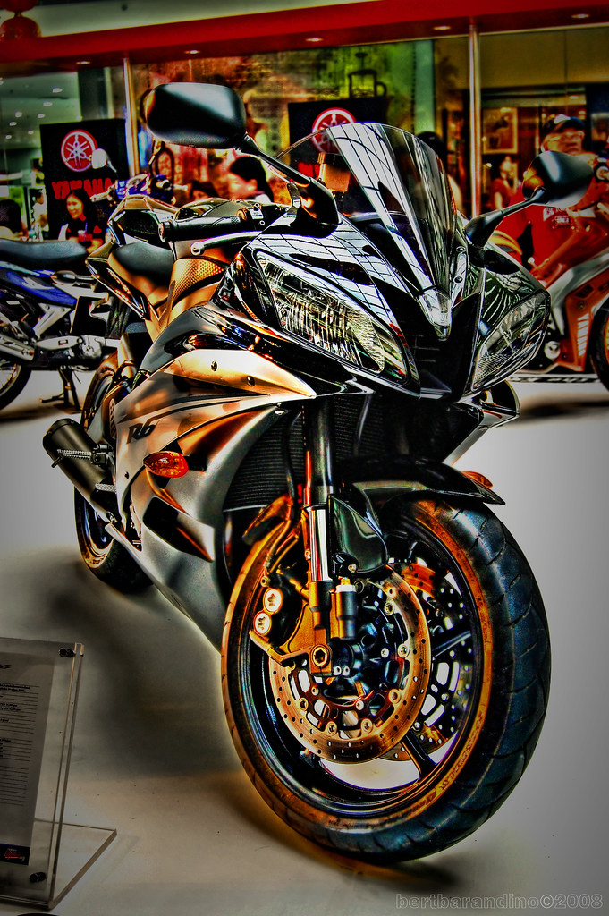 Yamaha R6 | This motorcycle really cost a fortune. | bert barandino