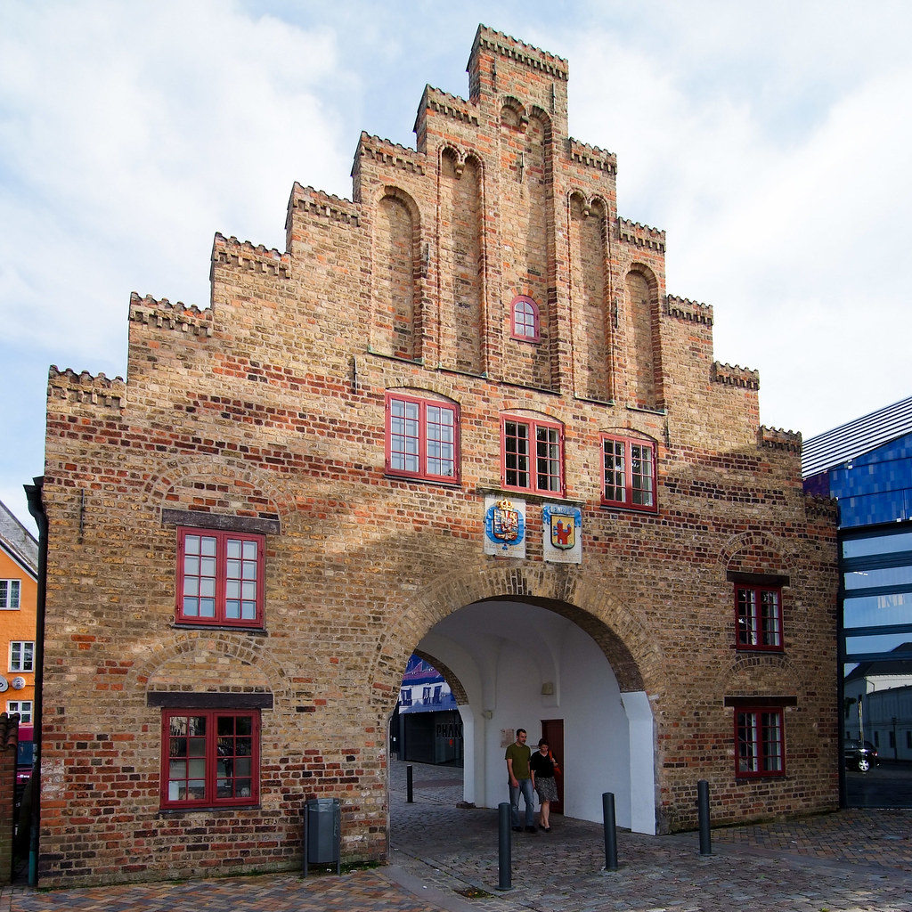 Flensburg, Nordertor Das Nordertor ist das Wahrzeichen der… Flickr