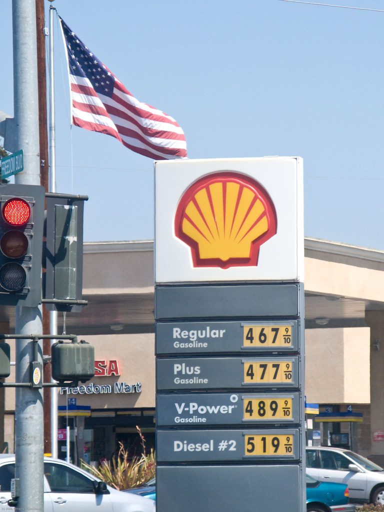 Gas Prices Today (4.67) This is Watsonville, CA. I saw on… Flickr