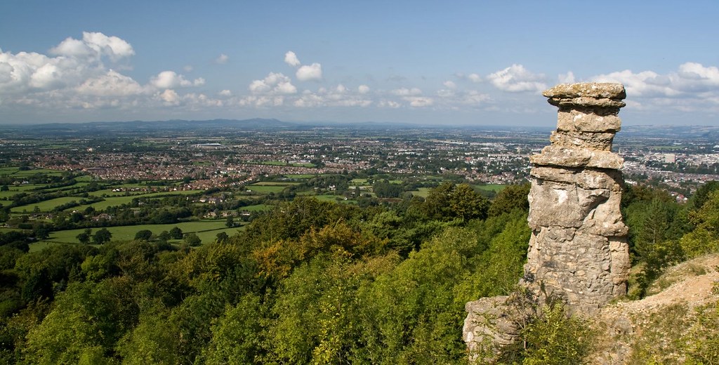 Leckhampton Hill "The Devil's Chimney" overlooking Chelten… Flickr