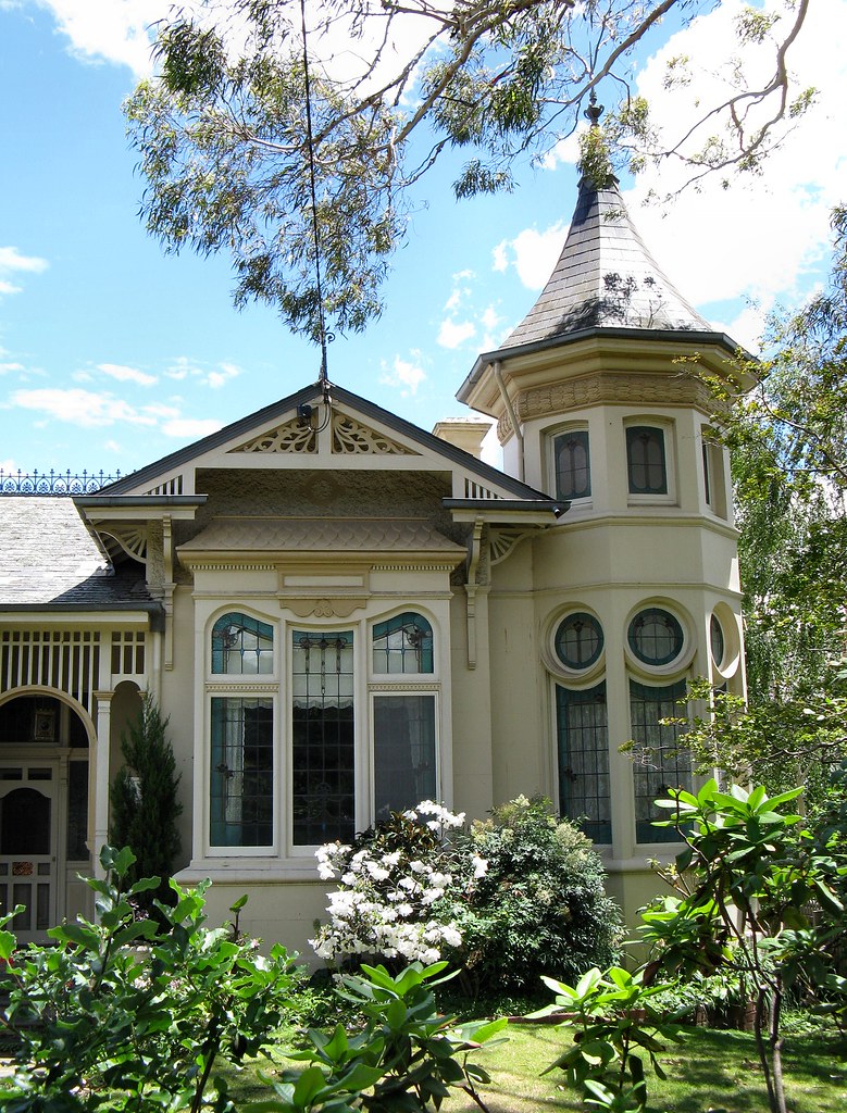 Uxbridge House Hawthorn Uxbridge House is a very early a… Flickr