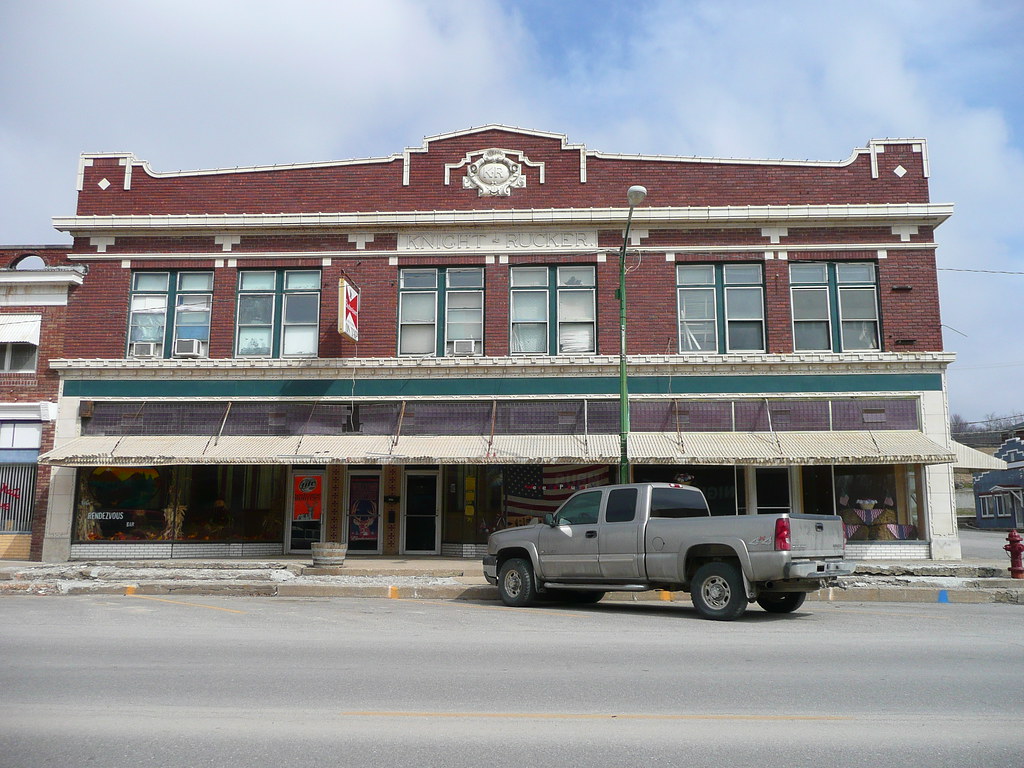 Brunswick, MO KnightRucker Building Looks like it once wa… Flickr