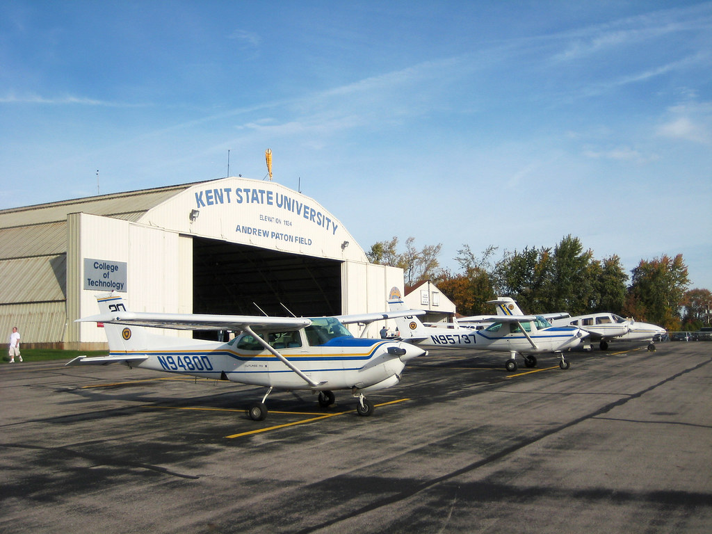 Morning at the Kent State Airport This is the start of the… Flickr