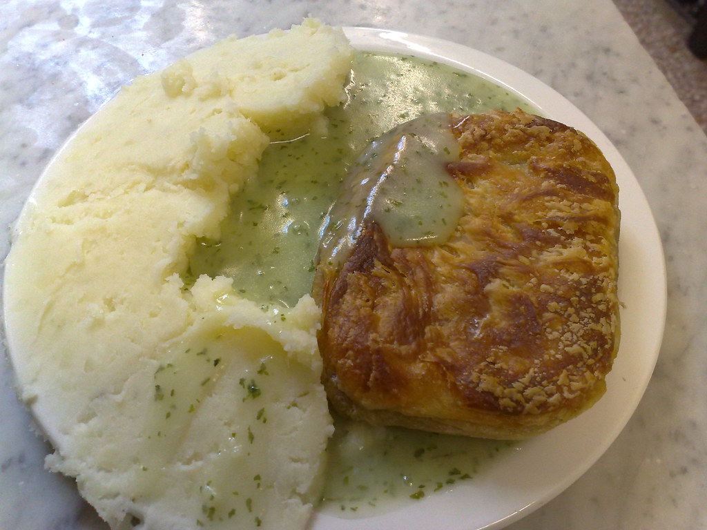 Pie and Mash One pie, one mash and liquor. Manzes, Tower B… Flickr