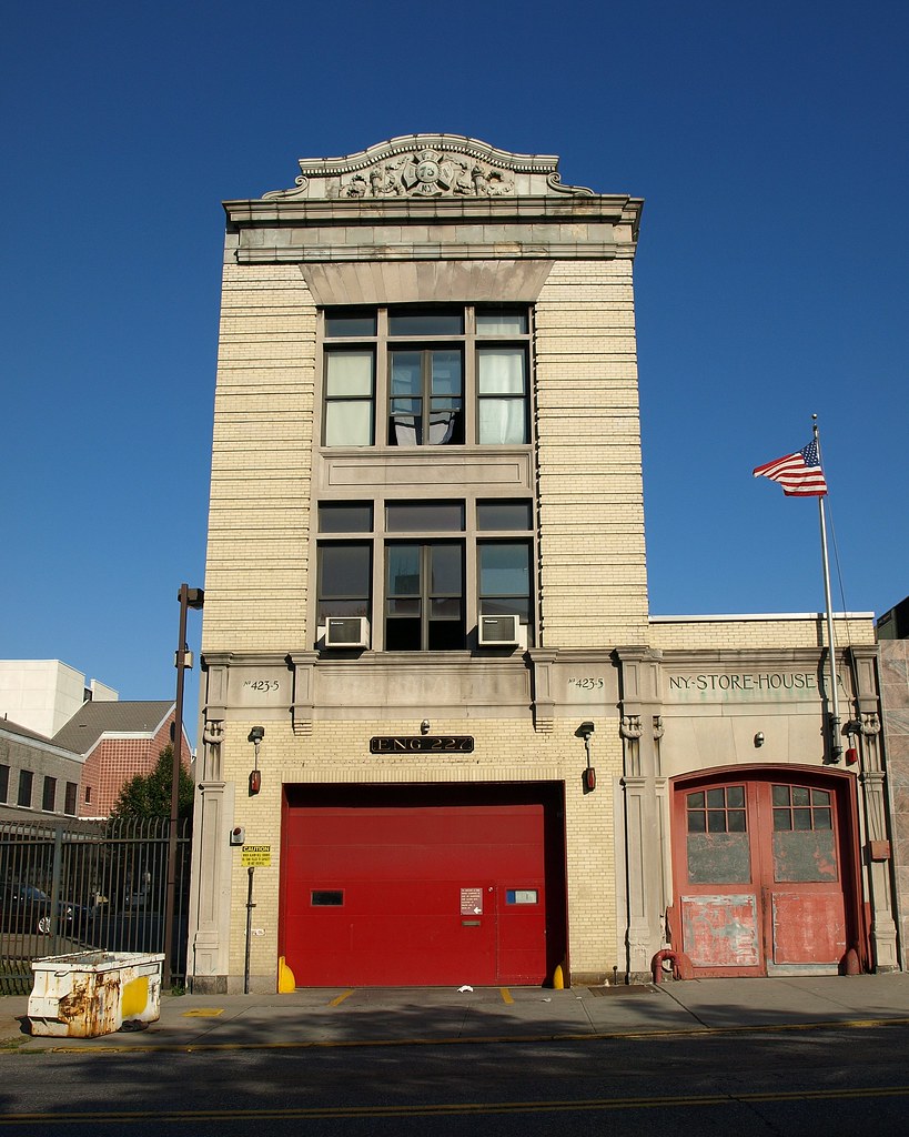 E227 FDNY Firehouse Engine 227, Brownsville, Brooklyn, New… | Flickr