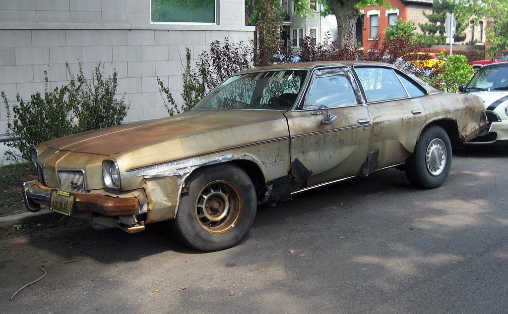 1973 Oldsmobile Cutlass Supreme There's this guy in my nei… Flickr