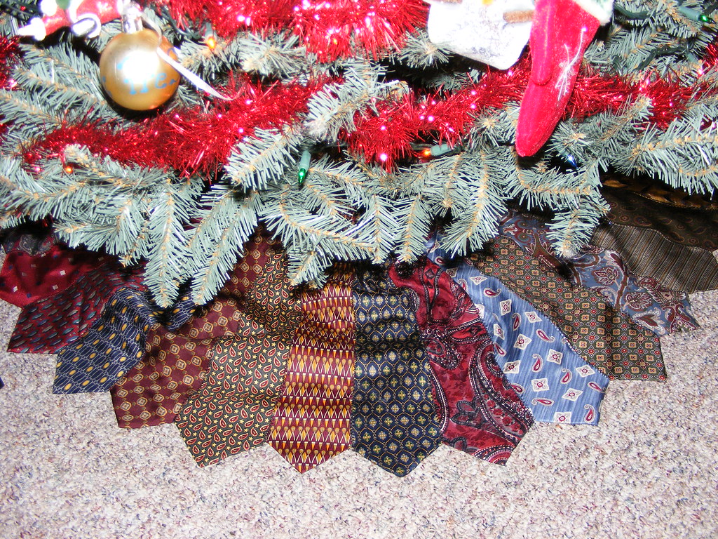 Necktie Christmas Tree Skirt I made this tree skirt last w… Flickr