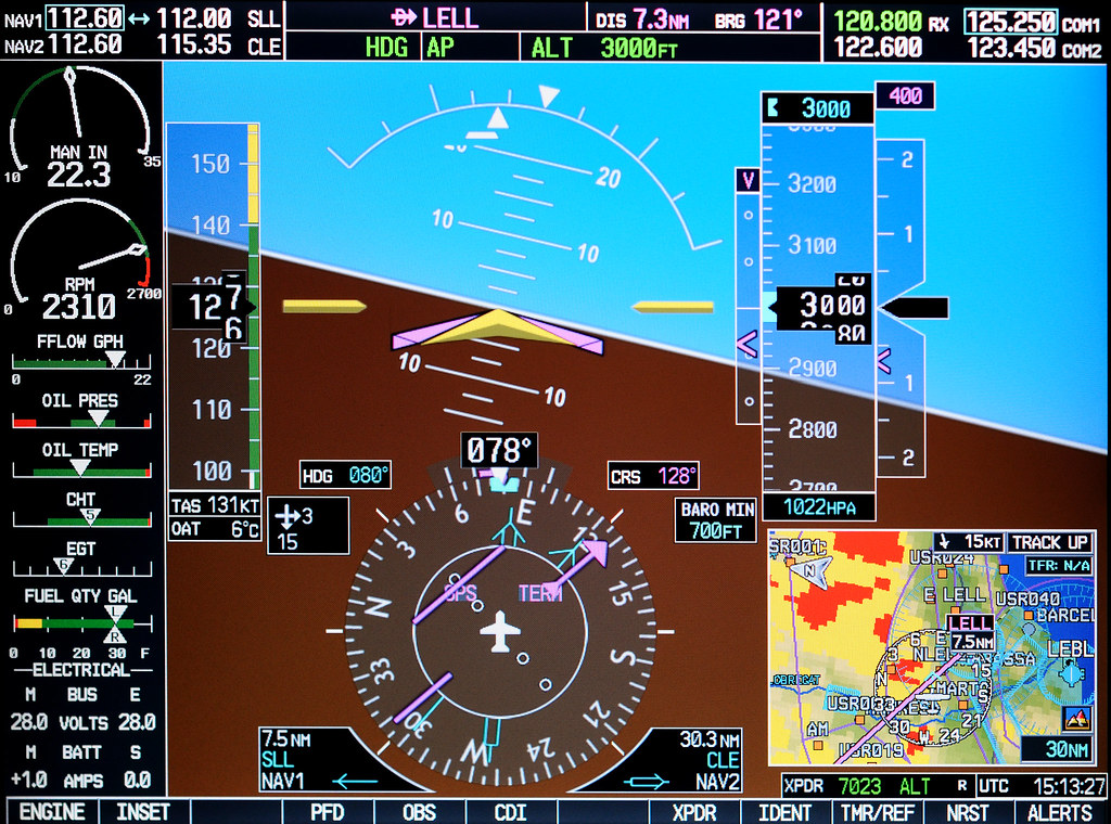 PFD with FD & AP engaged (reversionary mode) The C182 G100… Flickr