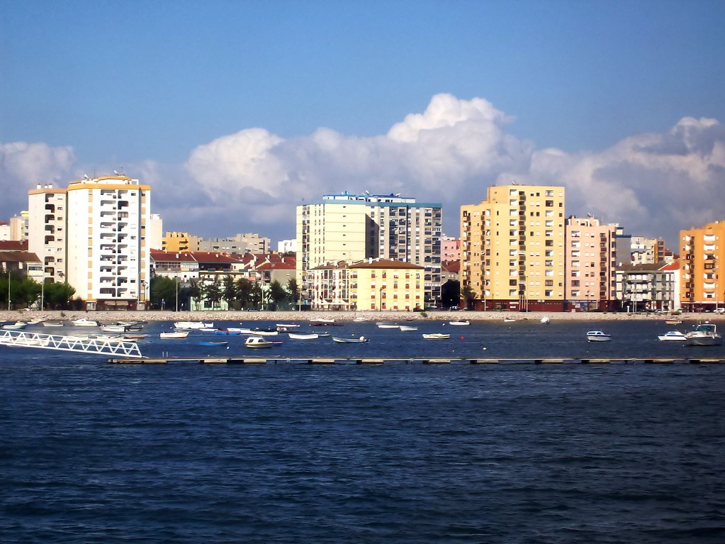 Barreiro Cidade do Barreiro, Portugal Parte nova da cida… Flickr