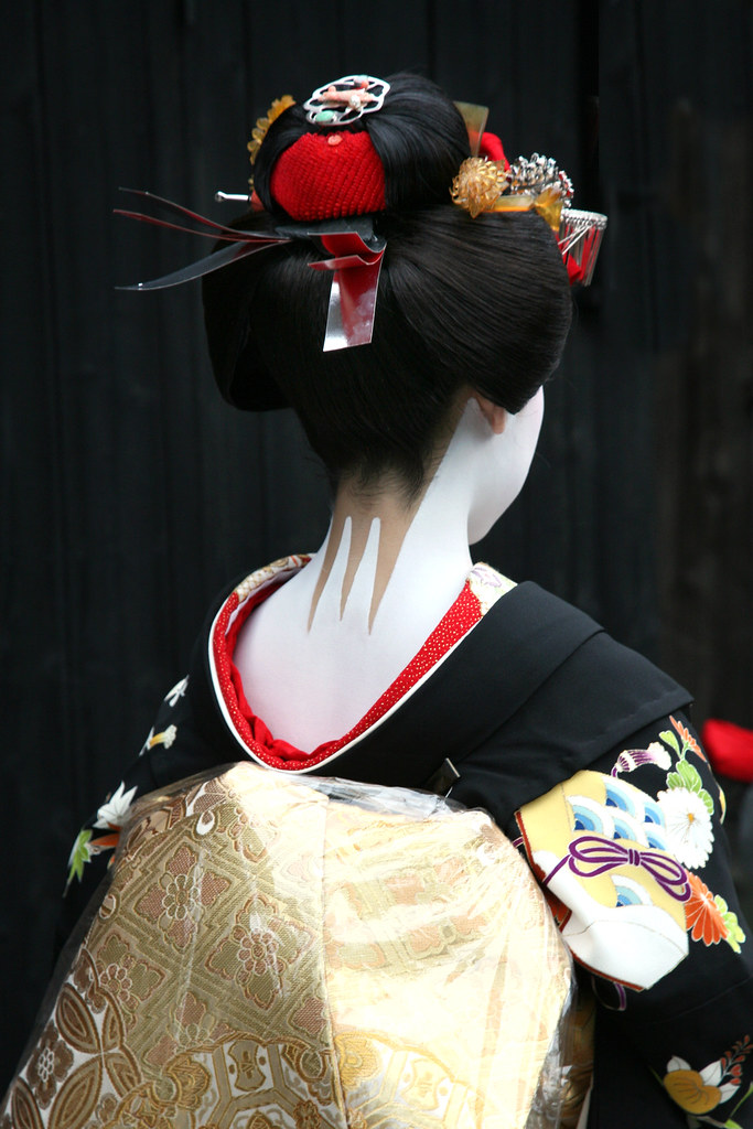 M I S E D A S H I Red, Black, White For her Misedashi (h… Flickr
