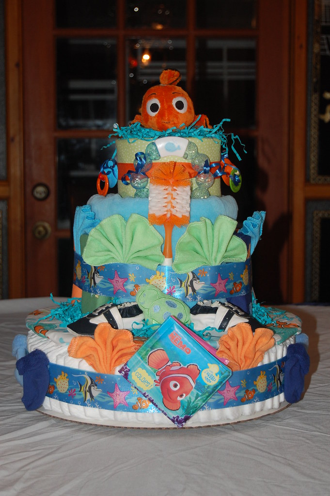 Finding Nemo Diaper Cake Ingredients 63 Pampers Swaddlers … Flickr