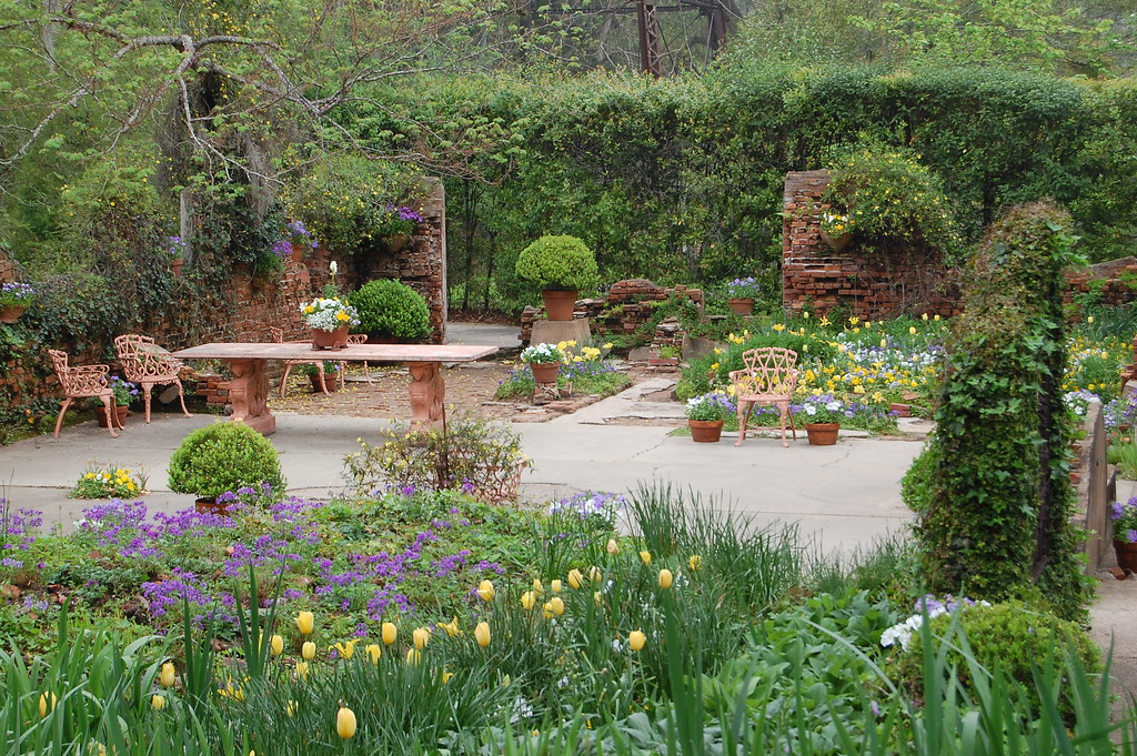 Afton Villa Gardens St. Francisville, Louisiana Katie Munson Smith