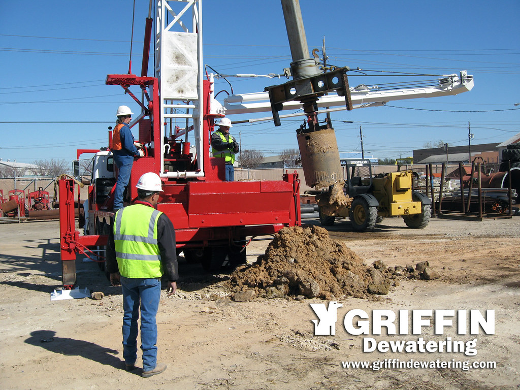 Griffin Dewatering's Gus Pech Bucket Drill Rig The bucket … Flickr