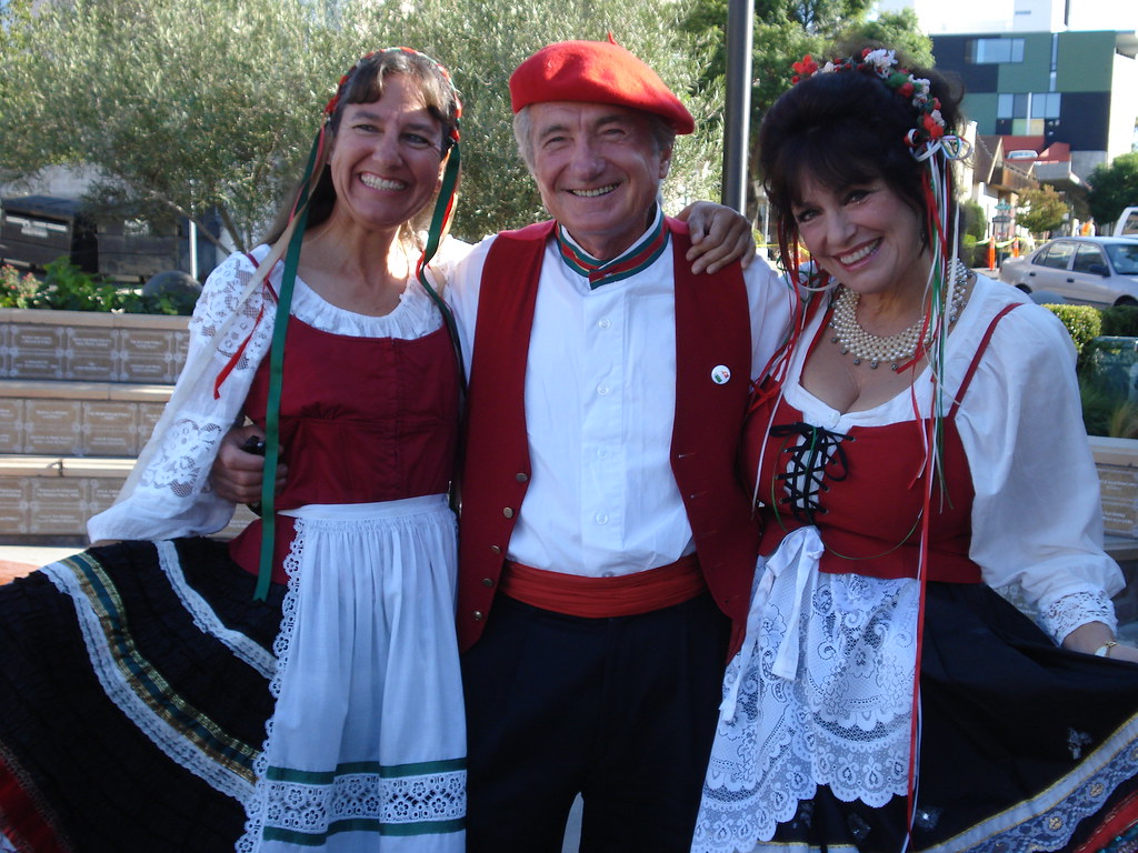 Italian Costumes 14th Annual Little Italy Festa Last Octob… Flickr
