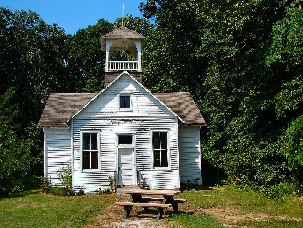 Walnut Grove School Built in 1913, this old one room schoo… Flickr