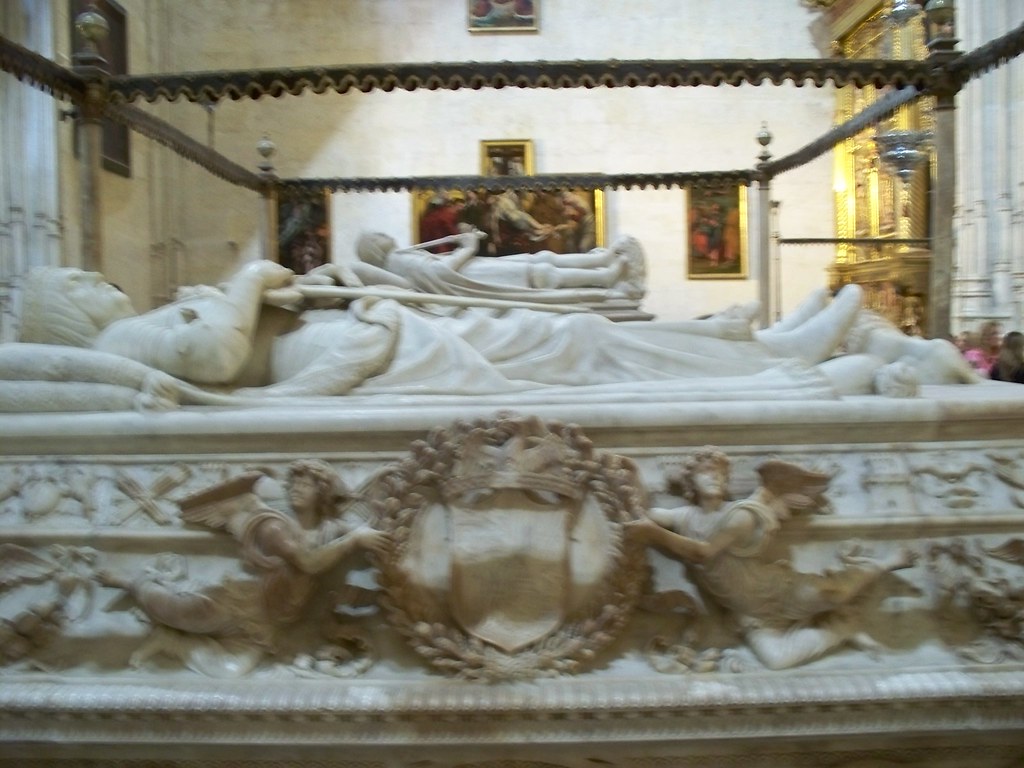 Grave markers for Queen Isabella and King Ferdinand in Gra… Flickr