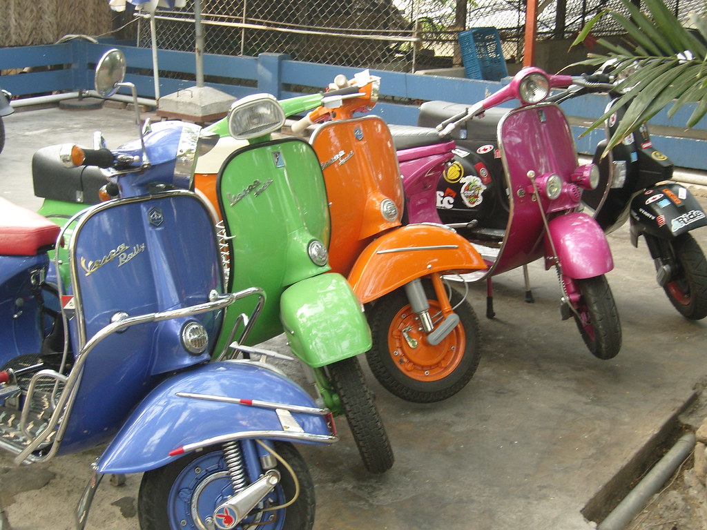Vespa Vietnam tour 2008 3 Vintage Vespa Vietnam tour F… Flickr