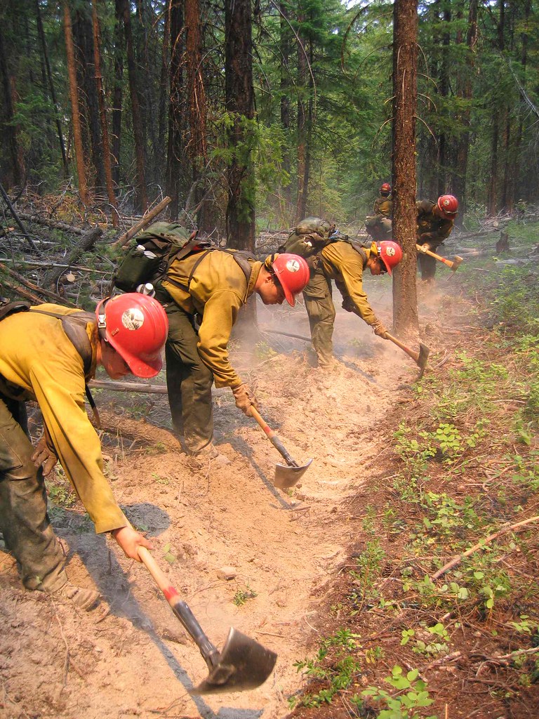USFS Firefighters dig a fire break FedFireGuy Flickr