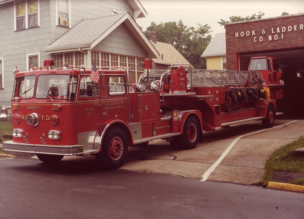 Ridgefield Park, NJ Fire Department 1979 Seagrave Tiller L… Flickr